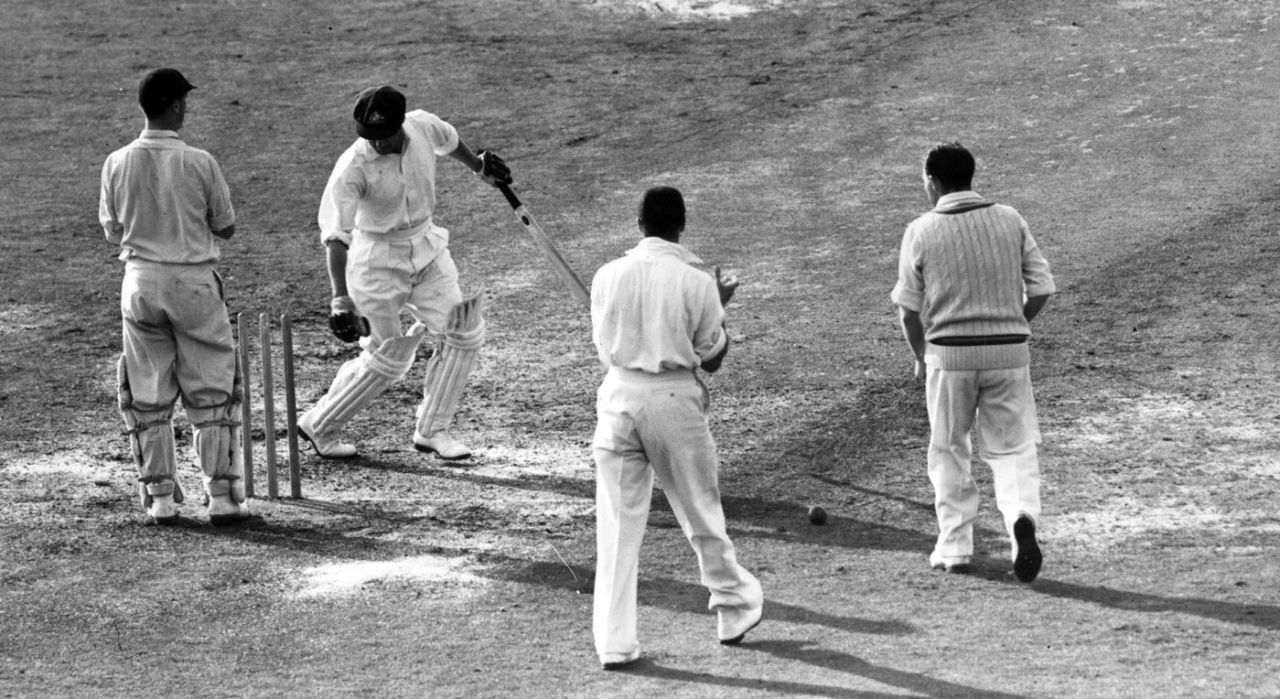 Don Bradman's Test career ends with a duck at The Oval, England v Australia, 5th Test, The Oval, August 14, 1948