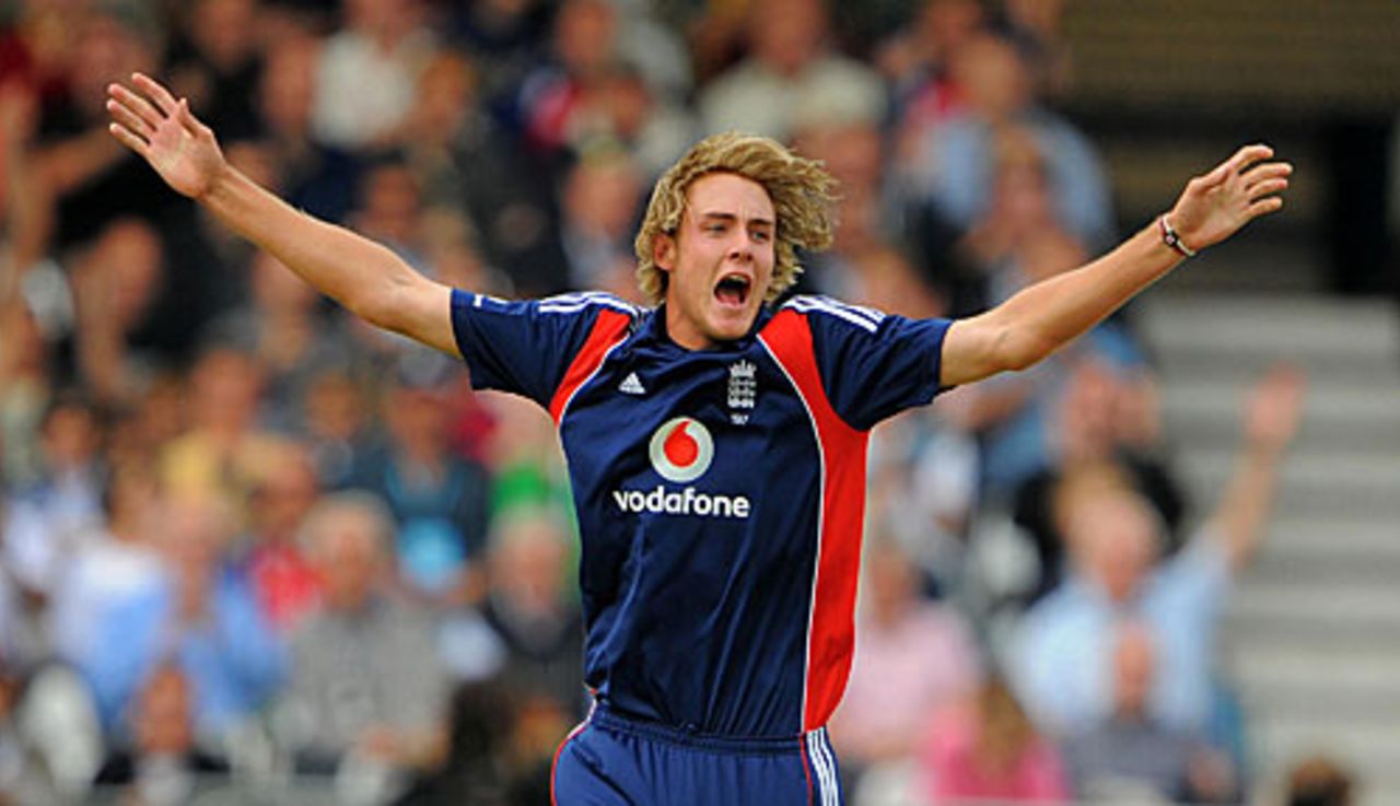 Stuart Broad celebrates his early wicket of Herschelle Gibbs, England v South Africa, 2nd ODI, Trent Bridge, August 26, 2008