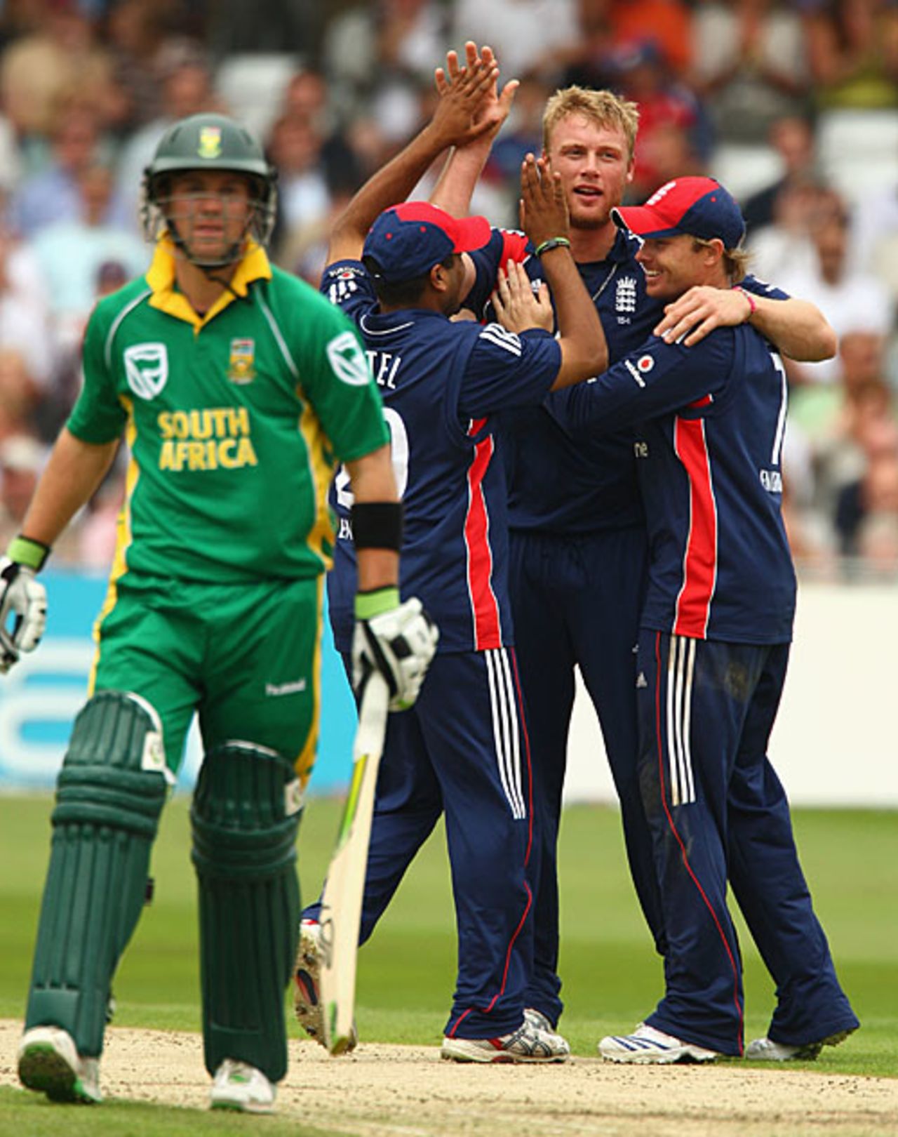 AB de Villiers trudges off as Andrew Flintoff celebrates another wicket, England v South Africa, 2nd ODI, Trent Bridge, August 26, 2008