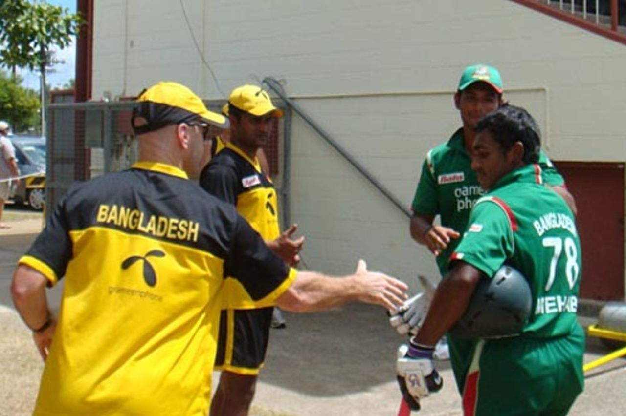 Mehrab Hossain jnr is congratulated by Bangladesh coach Jamie Siddons, Northern Territory Chief Minister's XI v Bangladeshis, Darwin, August 27, 2008
 