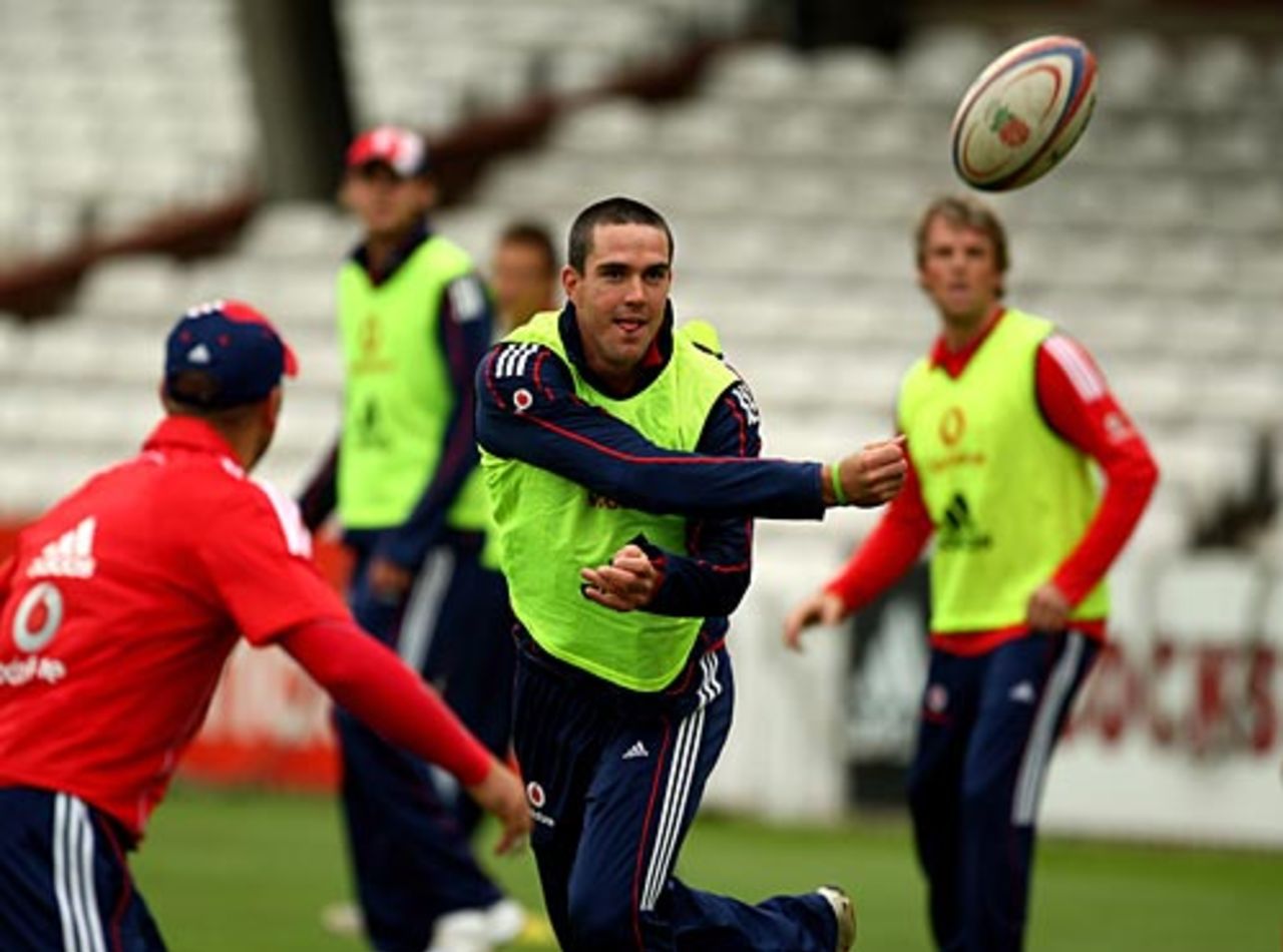 Kevin Pietersen enjoys a game of rugby, The Oval, August 28, 2008