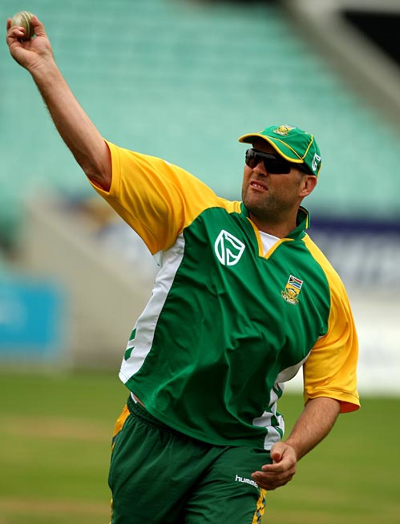 Jacques Kallis toils hard at the nets, The Oval, August 28, 2008