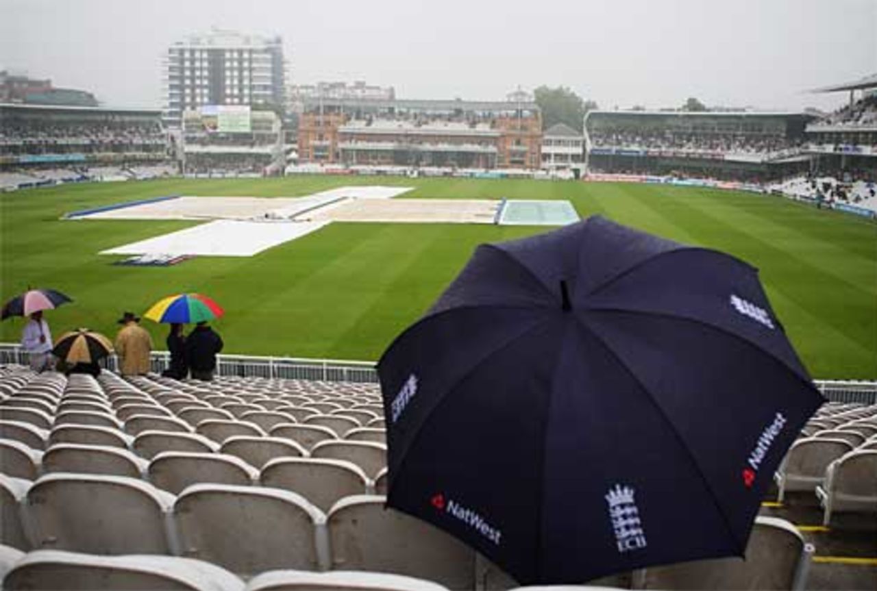 It was a dank morning at Lord's and play was delayed, England v South Africa, 4th ODI, Lord's, August 31, 2008