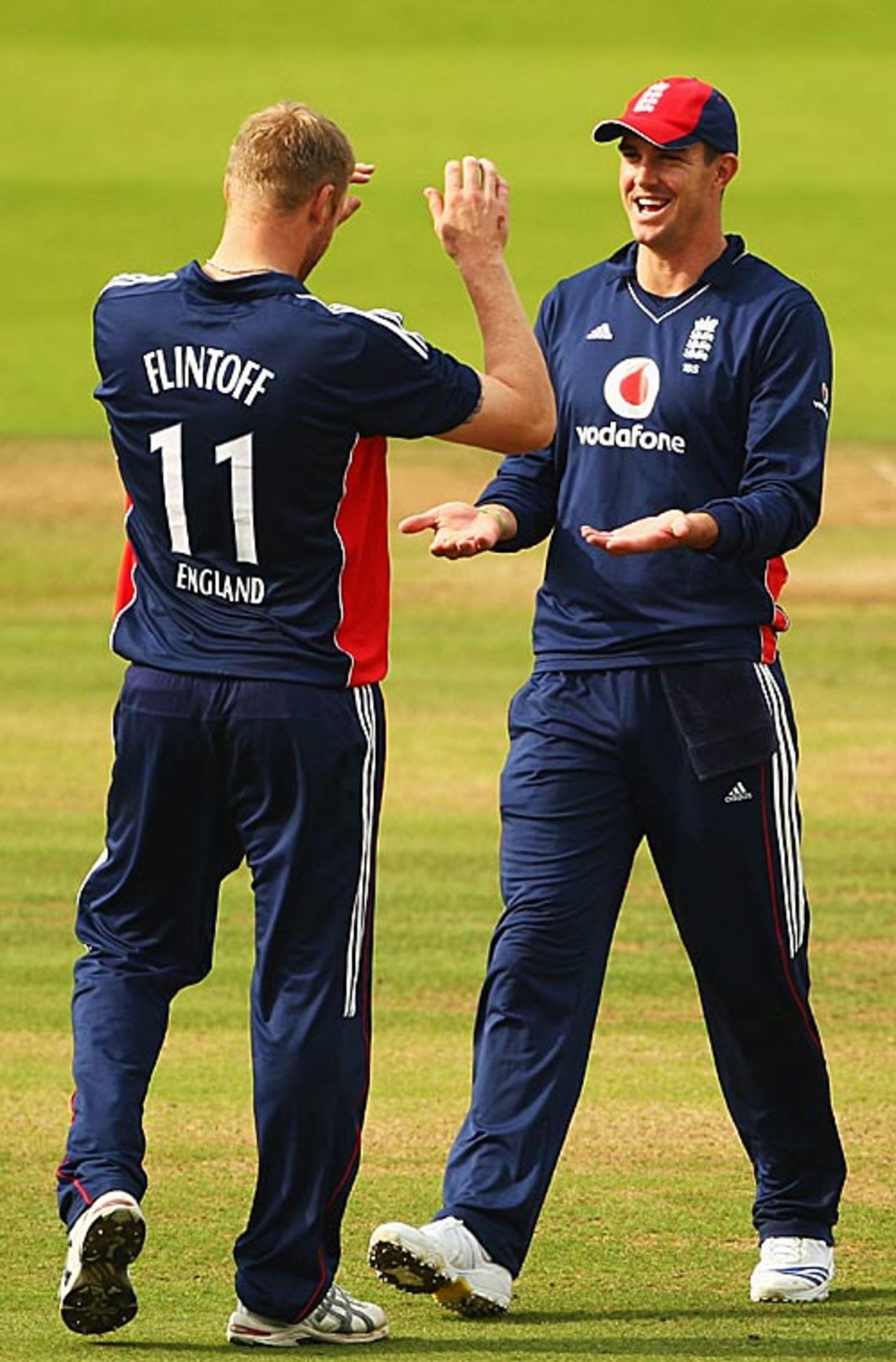 Andrew Flintoff slaps five with Kevin Pietersen on one of his three wickets, England v South Africa, 4th ODI, Lord's, August 31, 2008