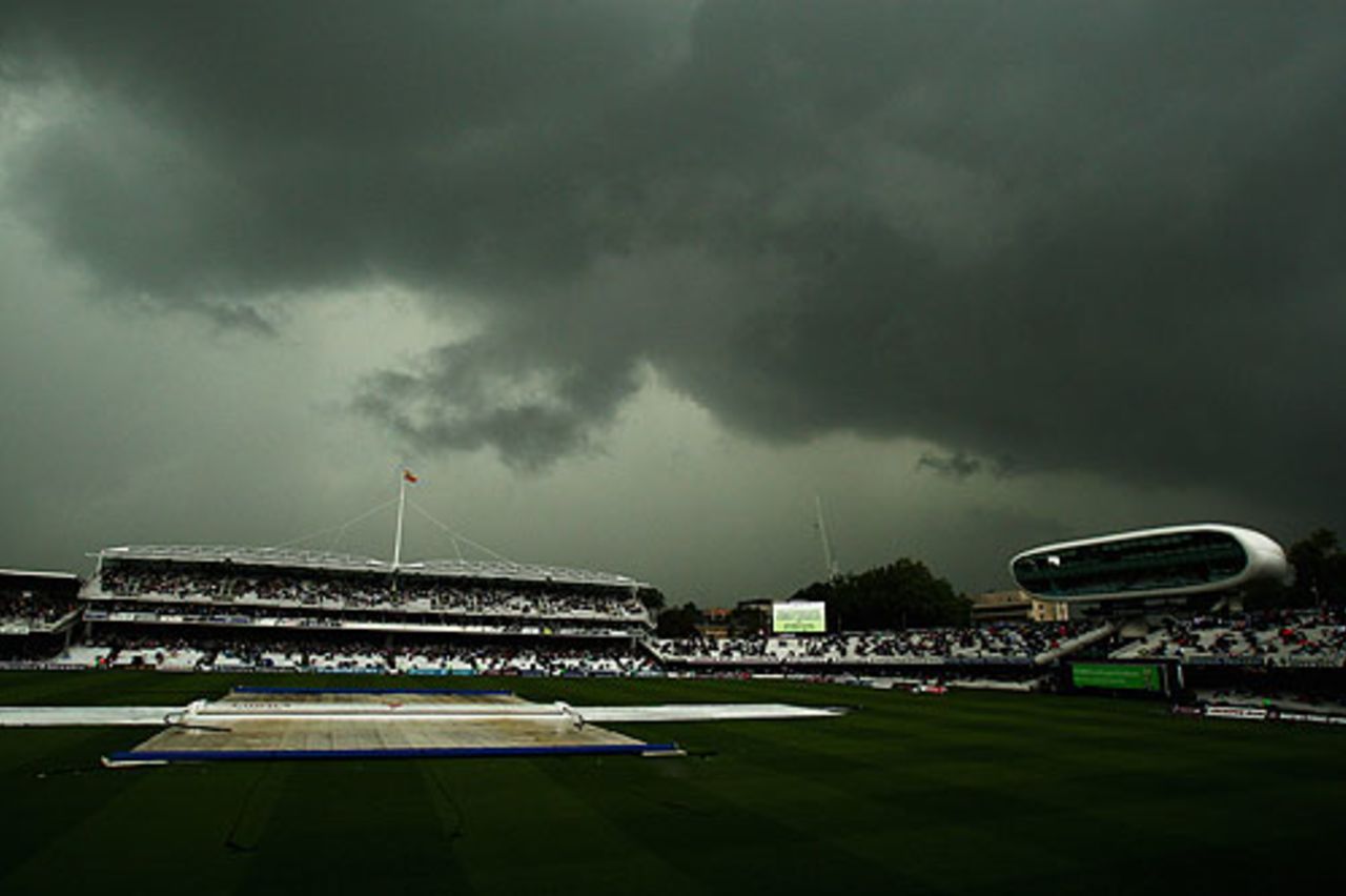 Heavy clouds roll over Lord's, England v South Africa, 4th ODI, Lord's, August 31, 2008