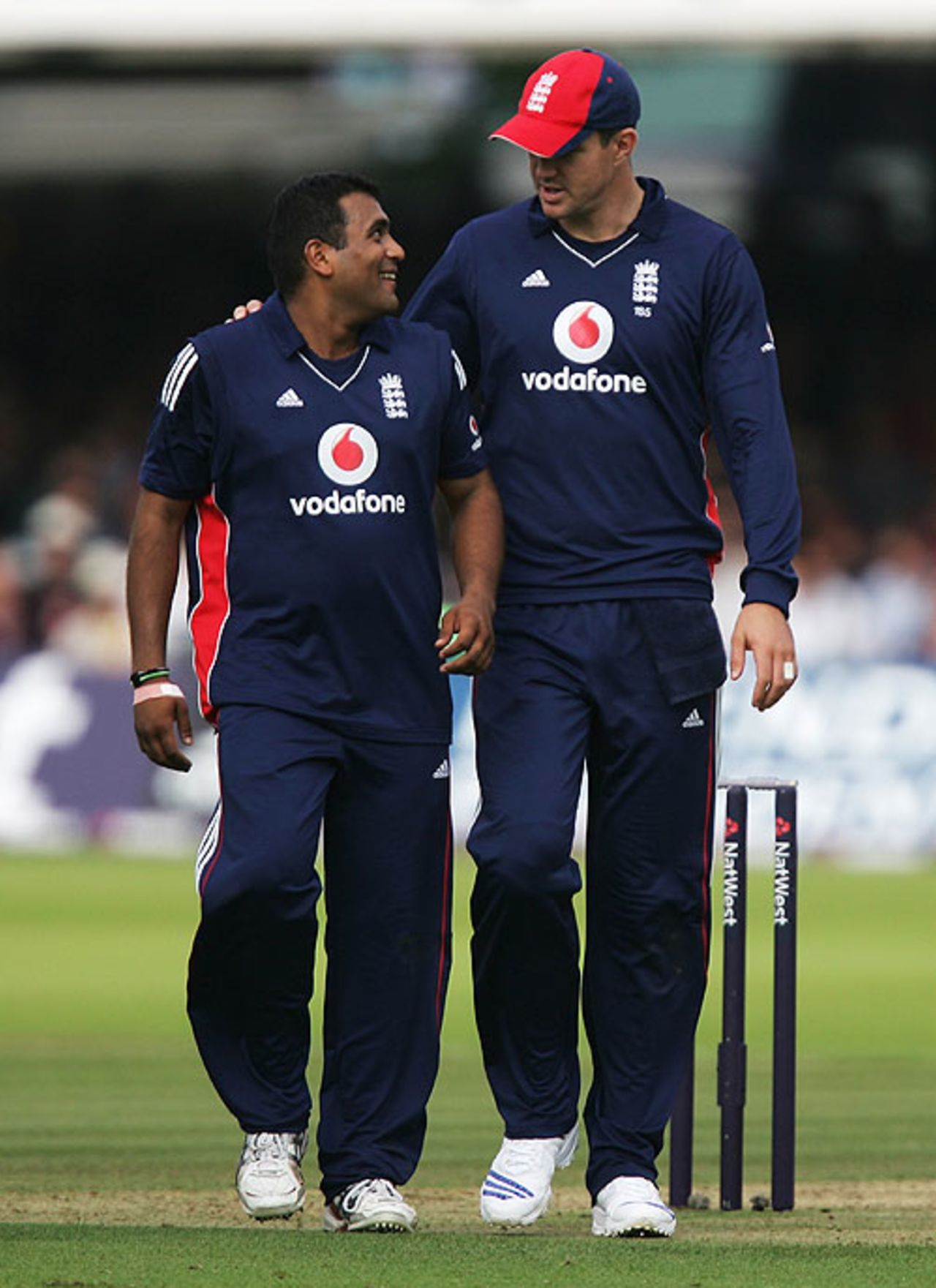 Wide-eyed admiration: Samit Patel chats to his captain, Kevin Pietersen, England v South Africa, 4th ODI, Lord's, August 31, 2008