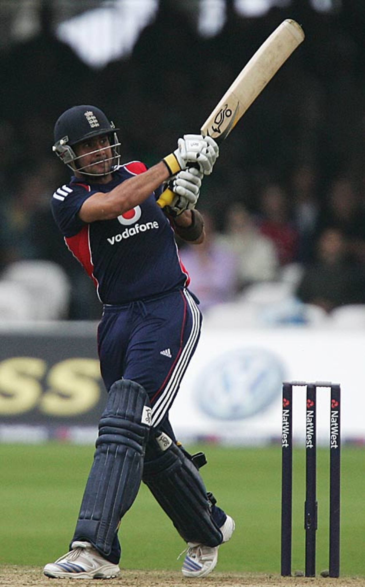 Owais Shah nonchalantly flicks another four over midwicket, England v South Africa, 4th ODI, Lord's, August 31, 2008