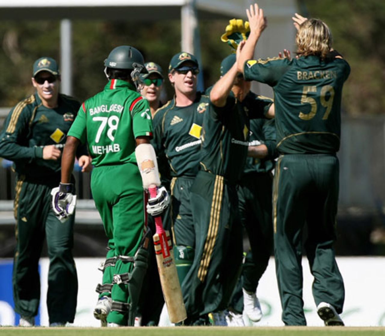 The Australians celebrate Nathan Brackens second wicket and the exit of Mehrab Hossain jnr, Australia v Bangladesh, 2nd ODI, Darwin, September 3