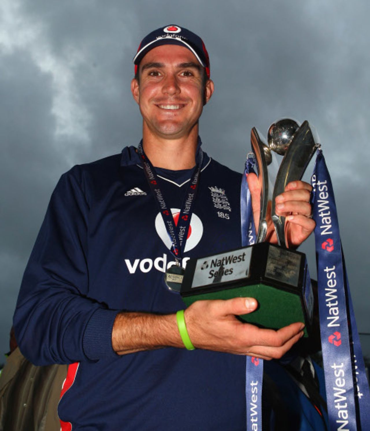 Kevin Pietersen poses with the series trophy, England v South Africa, 5th ODI, Cardiff, September 3, 2008