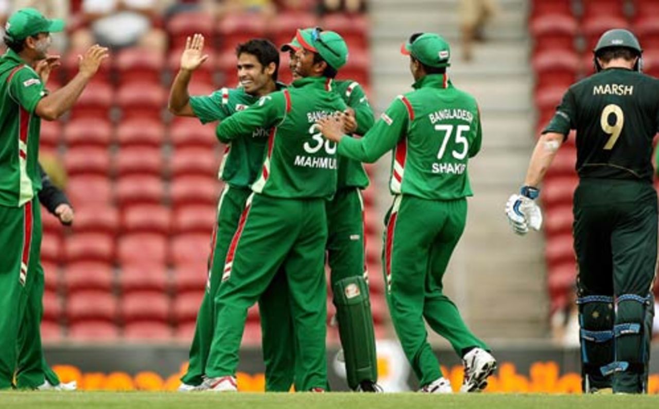 Farhad Reza is congatulated on removing Shaun Marsh, Australia v Bangladesh, 3rd ODI, Darwin, September 6, 2008