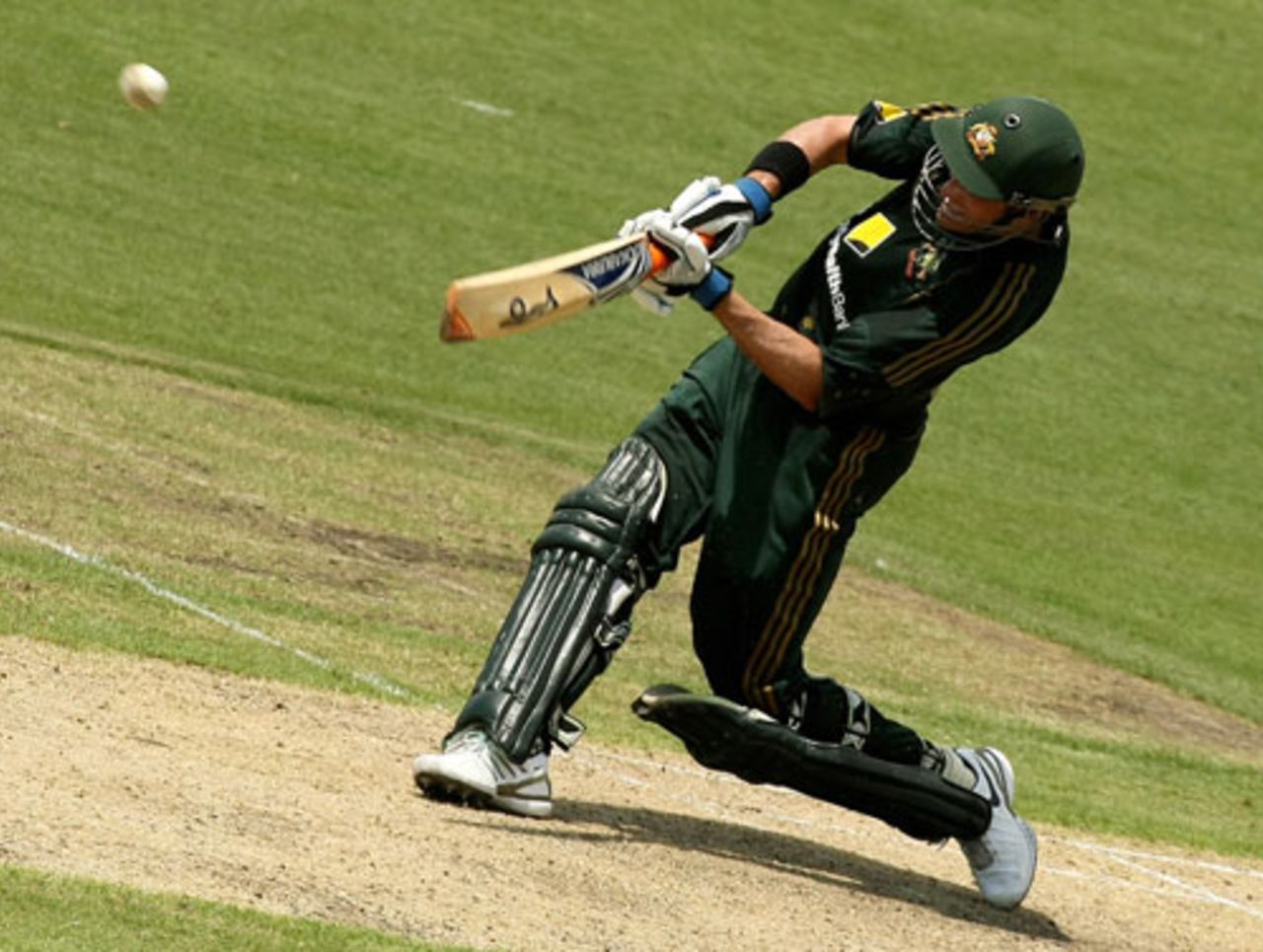Michael Hussey breaks free during his half-century, Australia v Bangladesh, 3rd ODI, Darwin, September 6, 2008