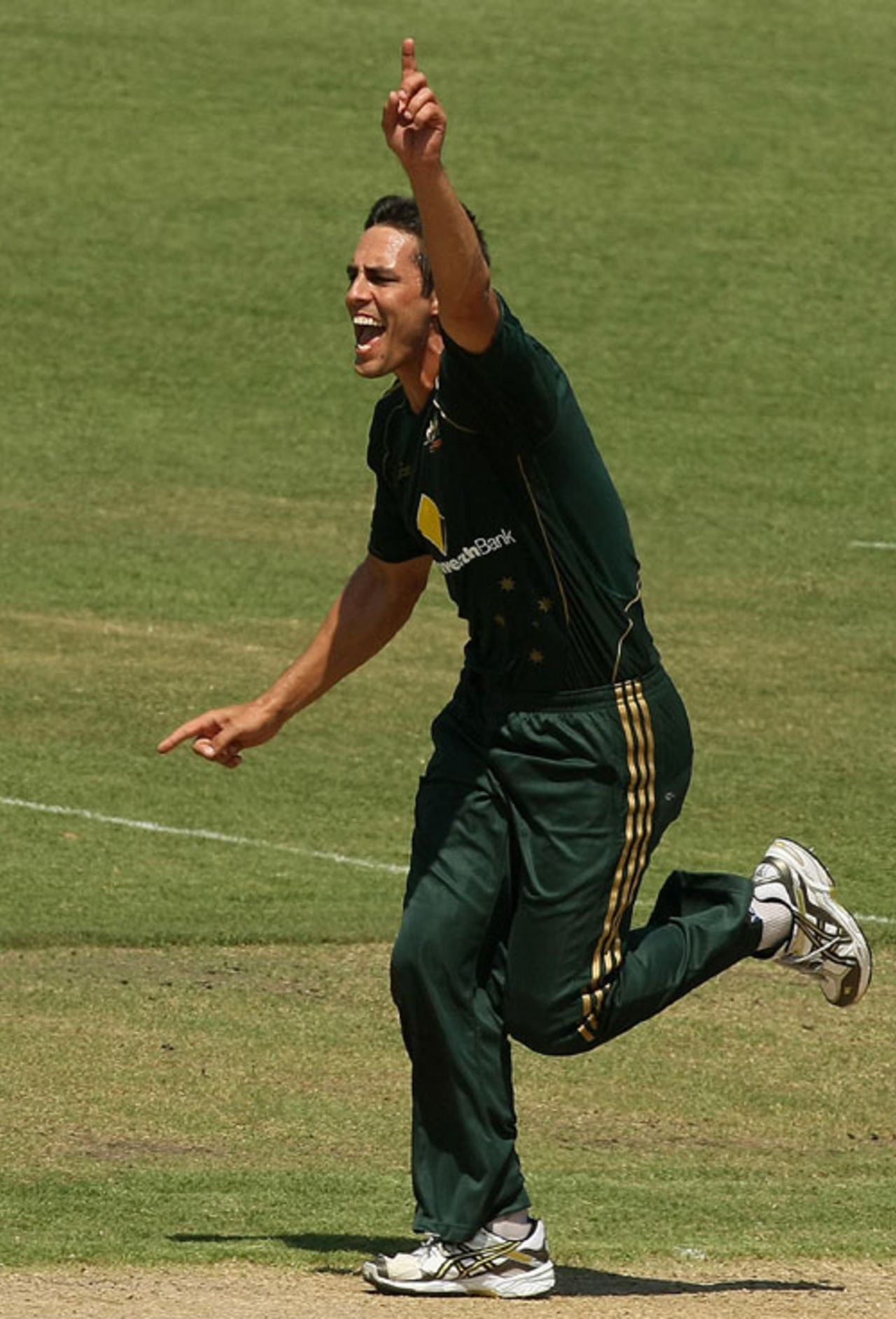 Mitchell Johnson's pace has been too fast for Bangladesh, Australia v Bangladesh, 3rd ODI, Darwin, September 6, 2008