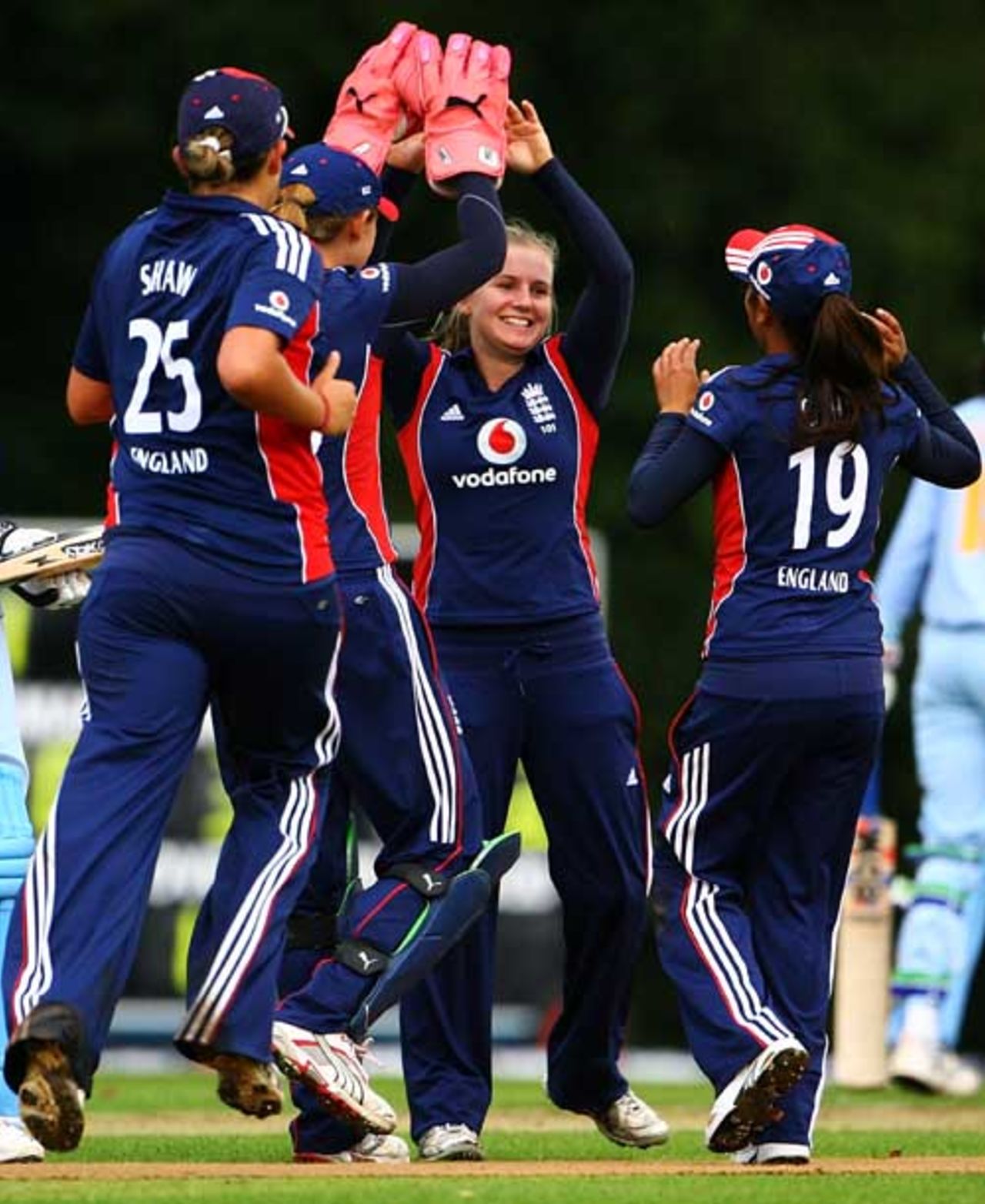 Holly Colvin's three wickets stalled India's innings, England v India, 4th women's ODI, Arundel, September 7, 2008