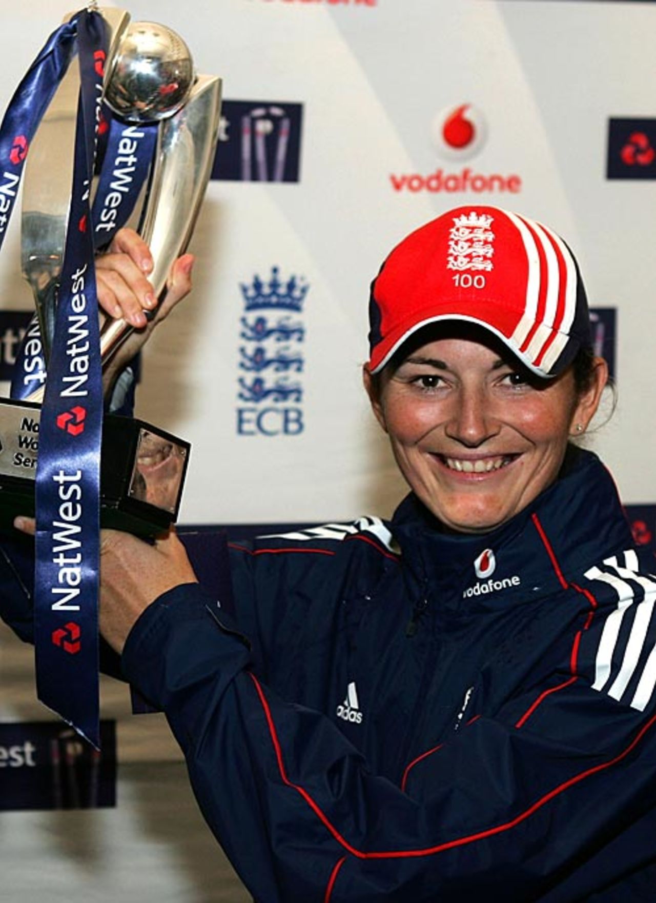 England captain Charlotte Edwards poses with NatWest trophy after winning the five-match ODI series against India 4-0, England v India, 5th women's ODI, Hove, September 9, 2008