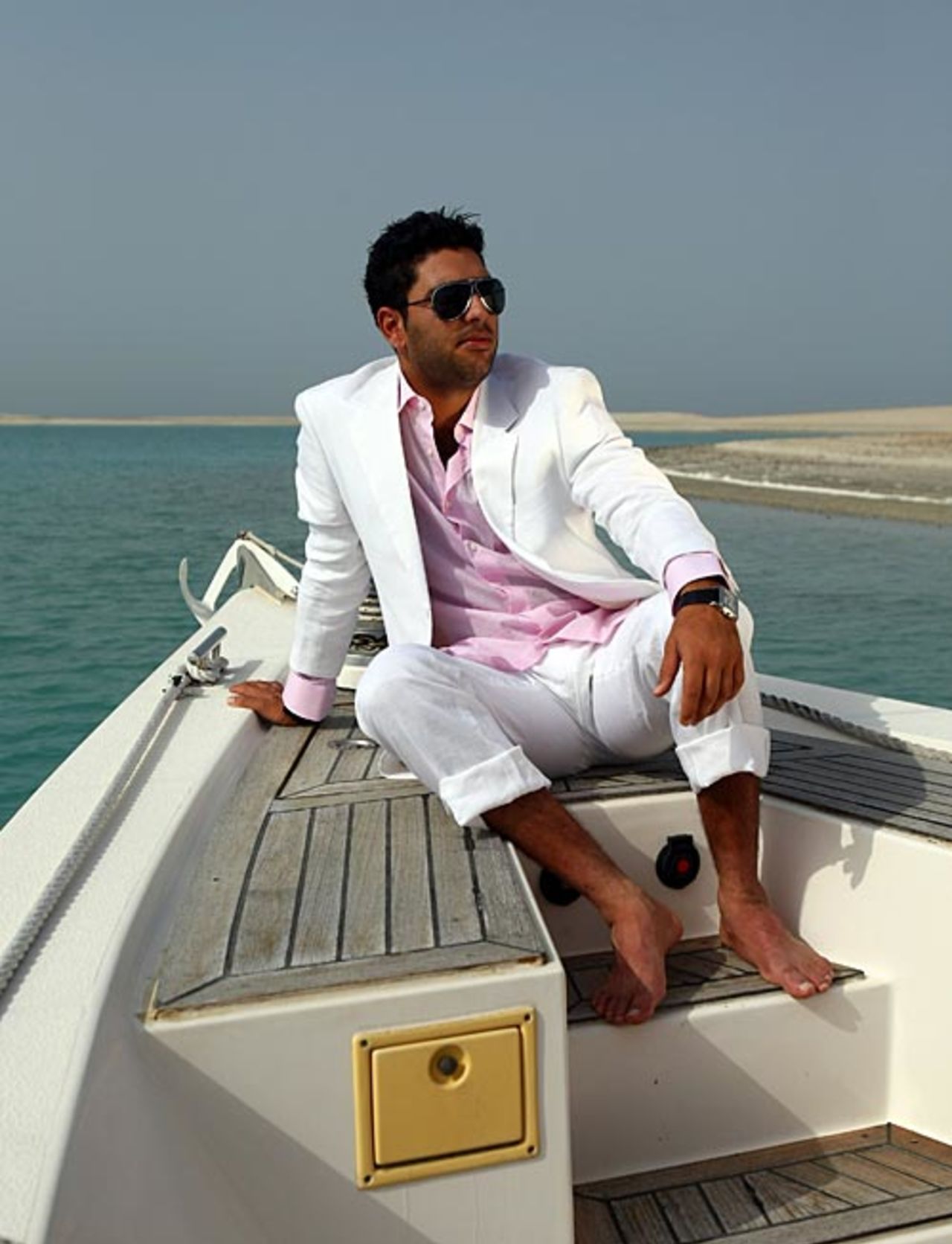 Yuvraj Singh soaks up the Dubai sun, ICC Awards, Dubai, September 10, 2008