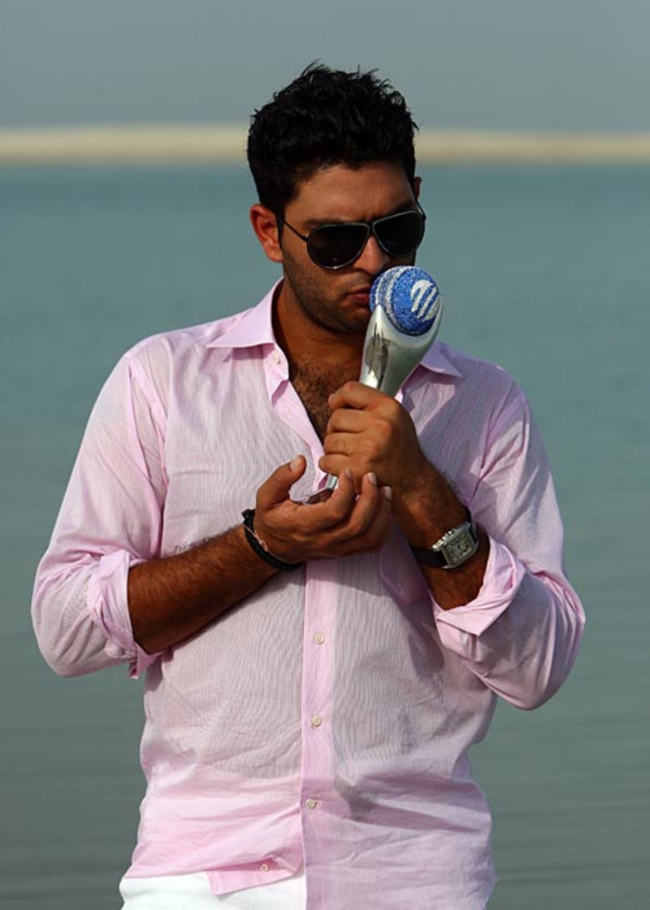 Yuvraj Singh evidently likes his ICC award a lot, ICC Awards, Dubai, September 10, 2008