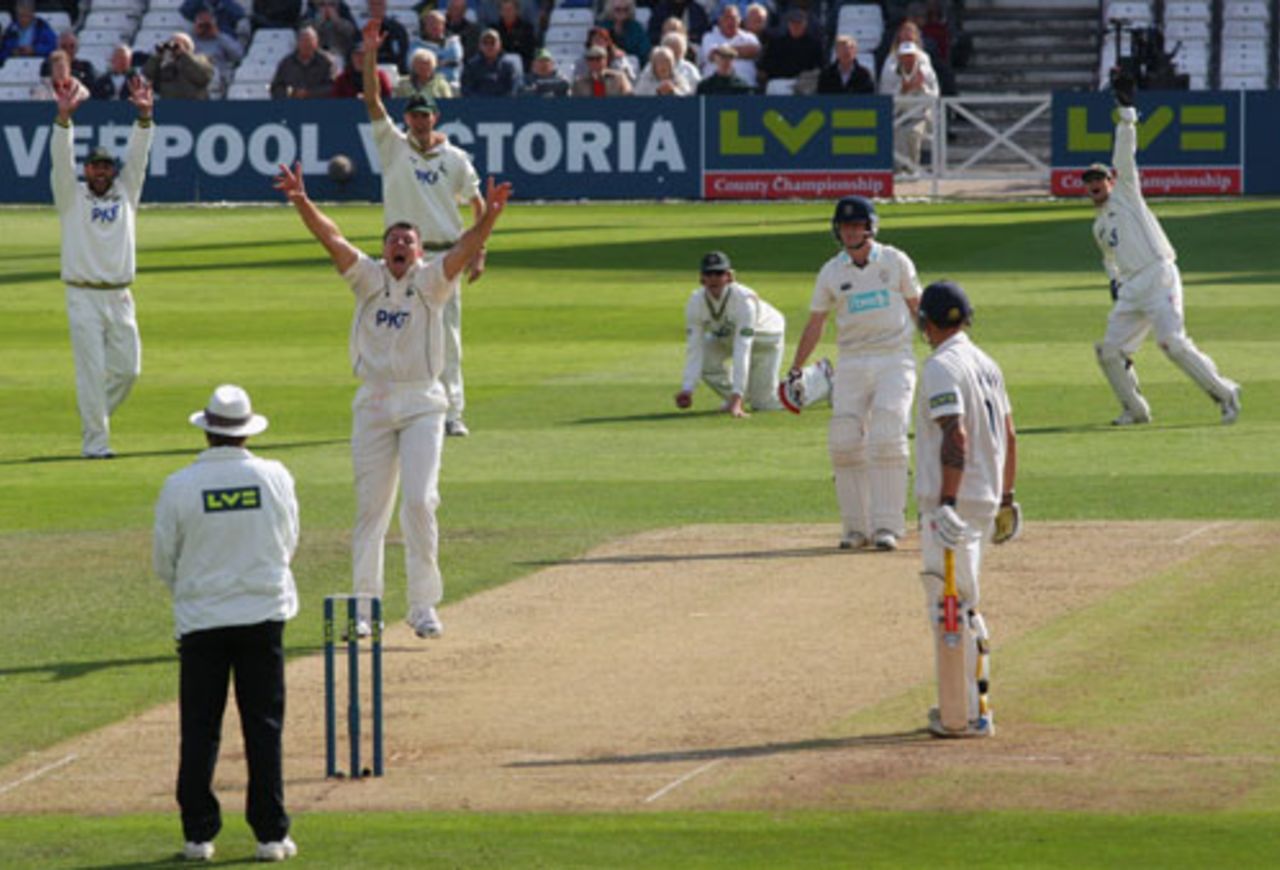 Darren Pattinson appeals for - and gets - the wicket of Liam Dawson, Nottinghamshire v Hampshire, Trent Bridge, September 24, 2008