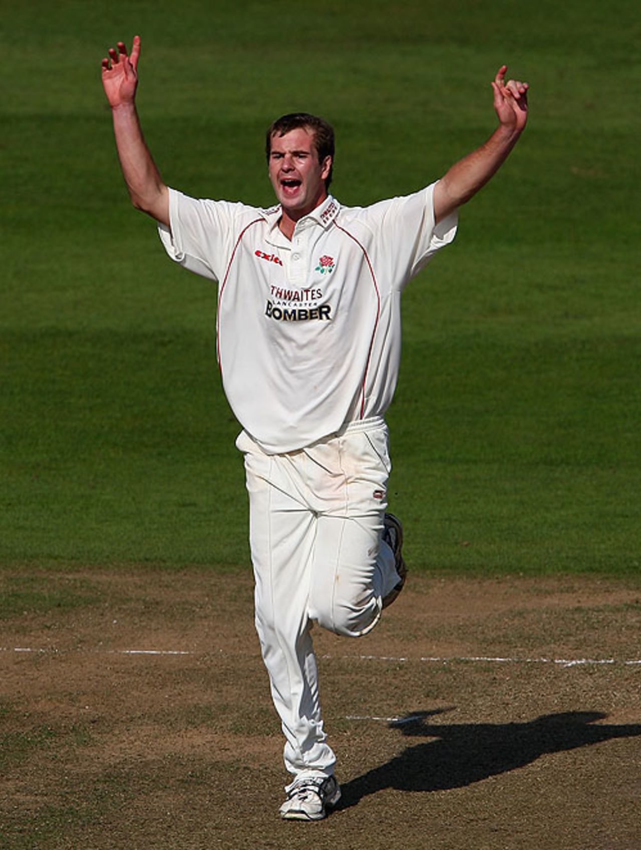 Tom Smith appeals in vain for a wicket, as Lancashire take control at Taunton, Somerset v Lancashire, Taunton, September 26, 2008