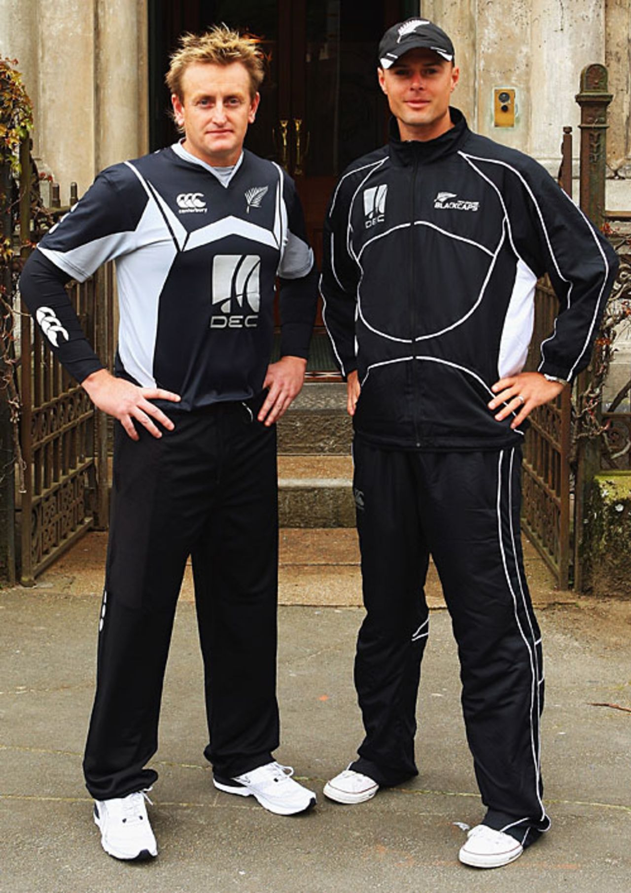 Scott Styris and Chris Martin model New Zealand's new kit, Auckland, September 29, 2008