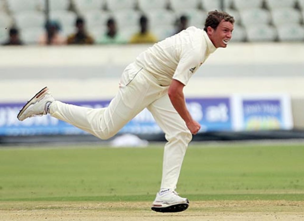 Peter Siddle in his follow-through stride, Indian Board President's XI v Australians, Hyderabad, 1st day, October 2, 2008