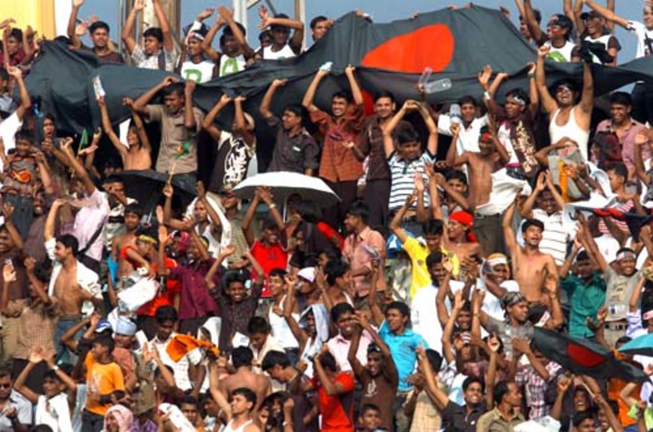 Bangladesh supporters cheer their team on, Bangladesh v New Zealand, 1st ODI, Mirpur, October 9, 2008