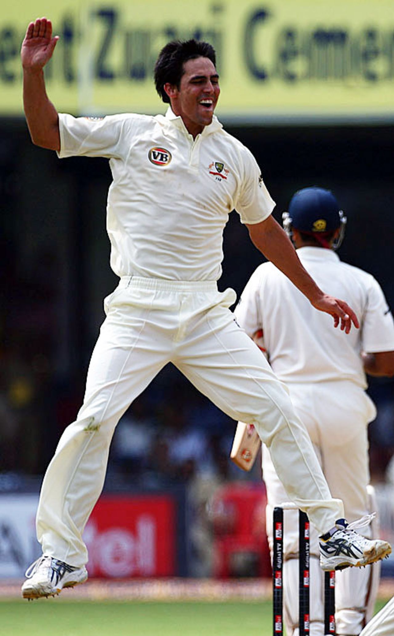 Mitchell Johnson is ecstatic after dismissing VVS Laxman, India v Australia, 1st Test, Bangalore, 3rd day, October 11, 2008