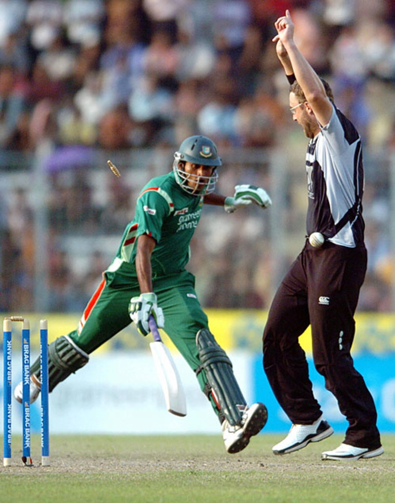 Shahadat Hossain is run out for a duck, Bangladesh v New Zealand, 2nd ODI, Mirpur, October 11, 2008