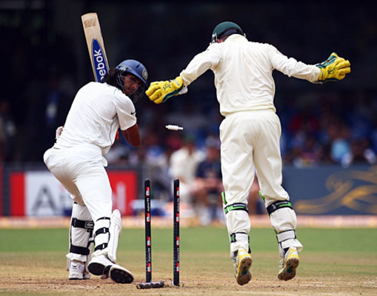 Ishant Sharma is bowled, India v Australia, 1st Test, Bangalore, 4th day, October 12, 2008