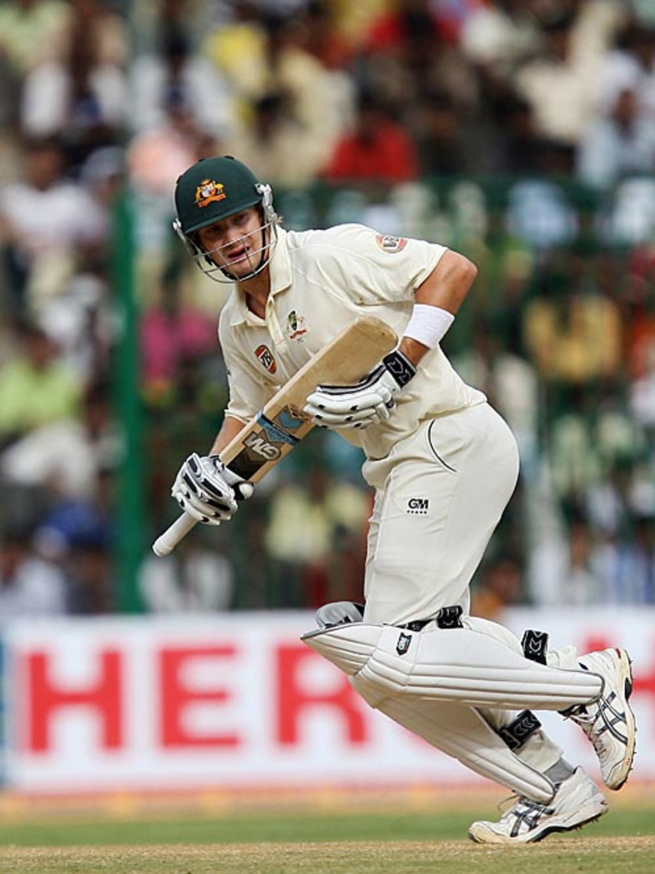 Shane Watson sets off for a quick single, India v Australia, 1st Test, Bangalore, 4th day, October 12, 2008