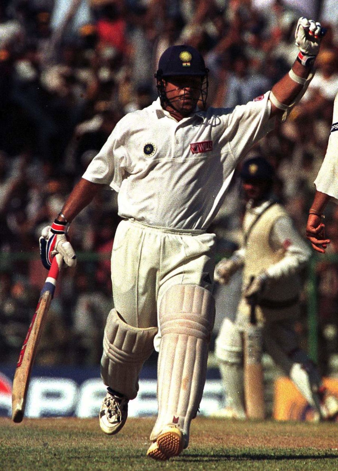 Sachin Tendulkar, hampered by a bad back, reaches his hundred, India v Pakistan, 1st Test, Chennai, January 28-31, 1999