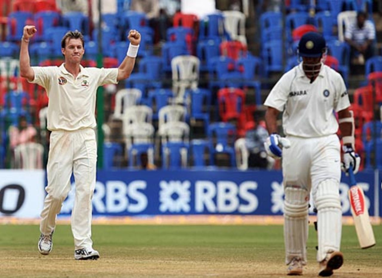 Brett Lee is thrilled after dismissing Rahul Dravid, India v Australia, 1st Test, Bangalore, 5th day, October 13, 2008