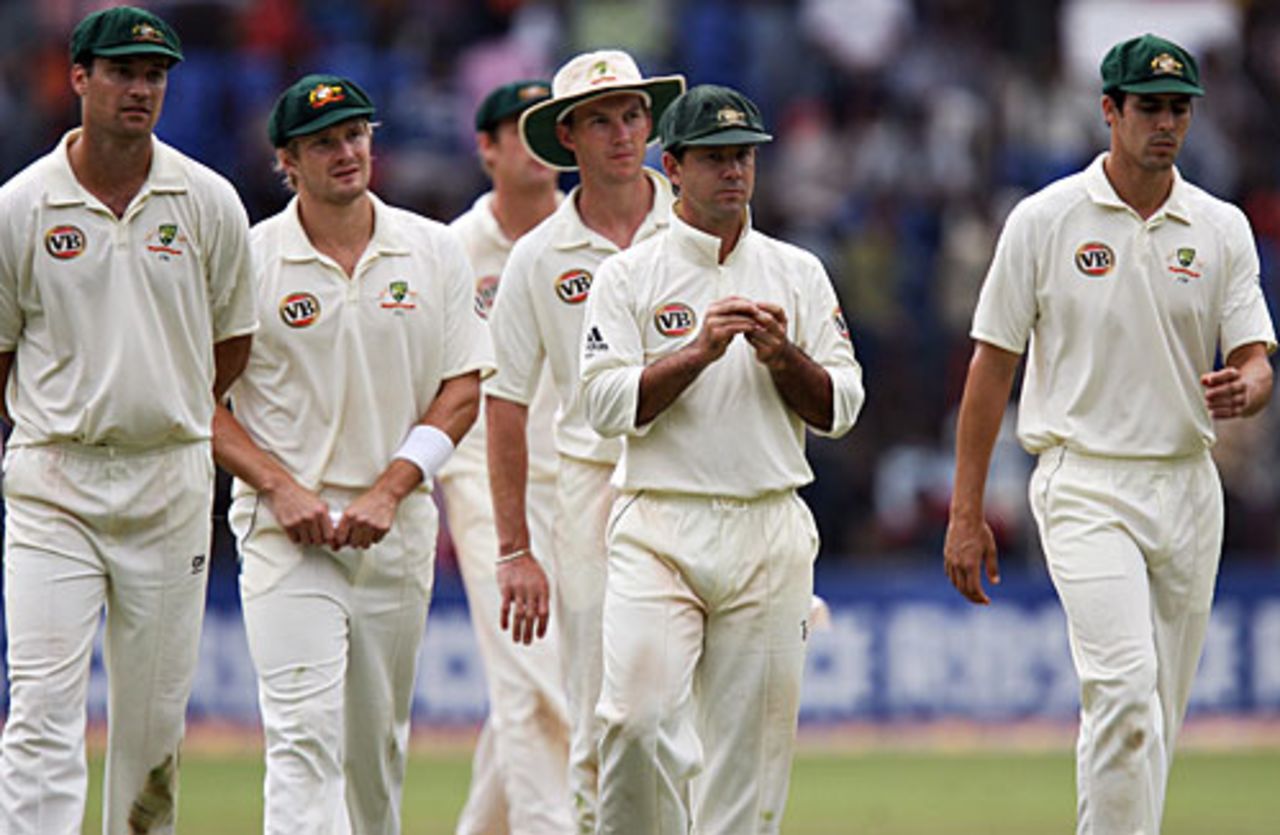 Australia return to the dressing room after bad light interrupted play, India v Australia, 1st Test, Bangalore, 5th day, October 13, 2008