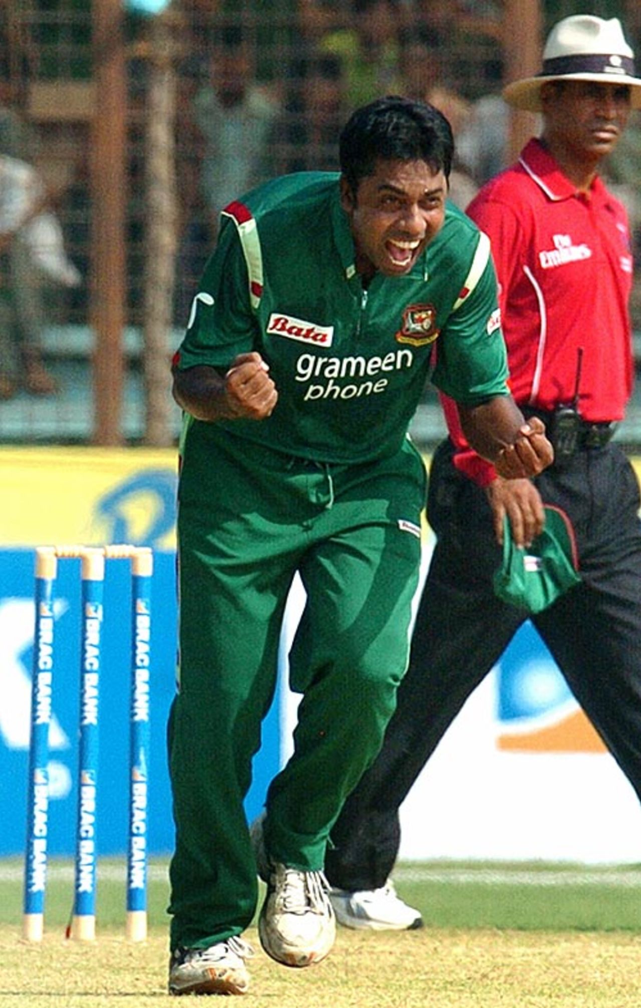 Syed Rasel is ecstatic after dismissing Jesse Ryder, Bangladesh v New Zealand, 3rd ODI, Chittagong, October 14, 2008