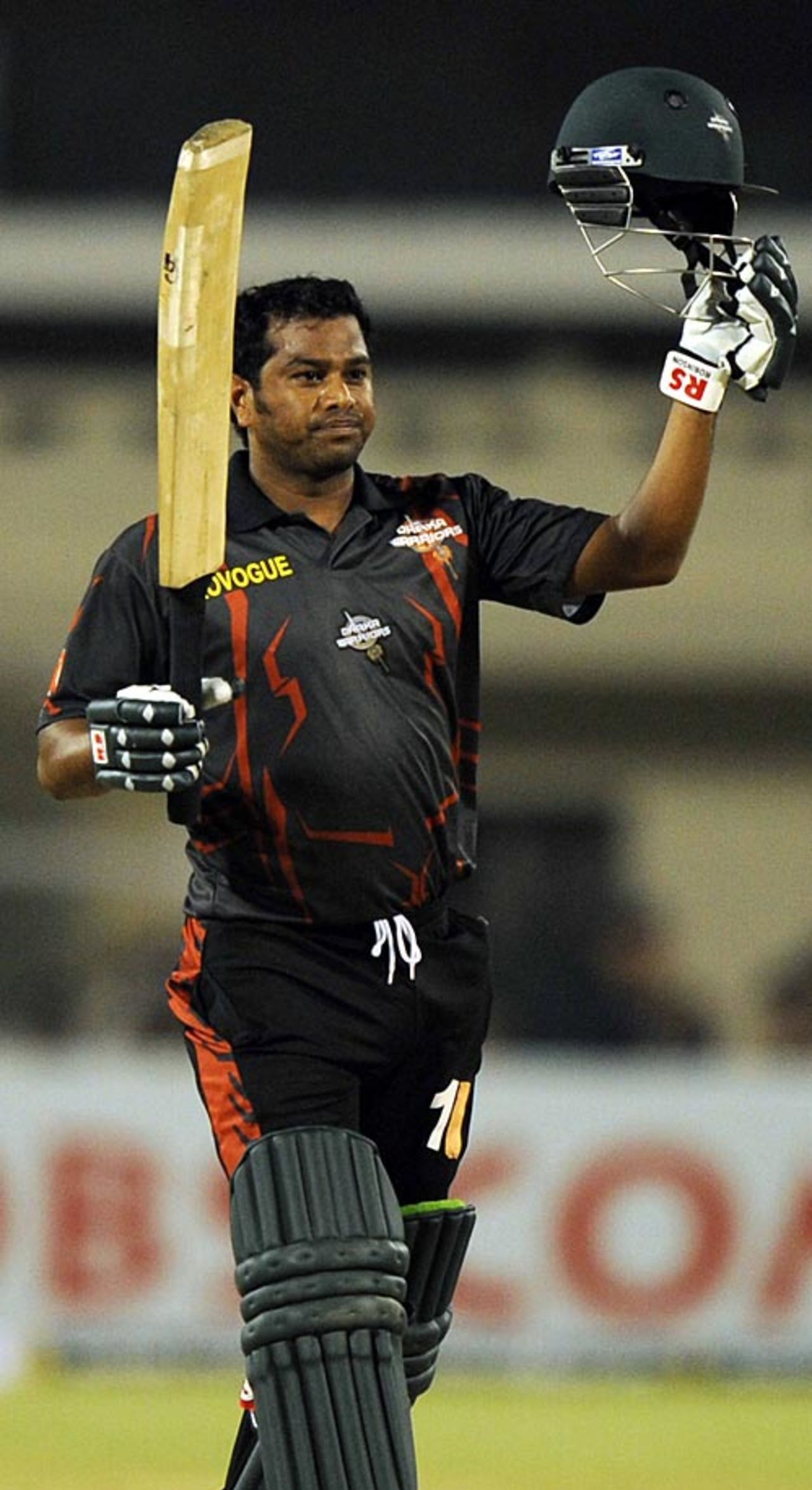 Alok Kapali raises his bat on scoring the first century in the ICL, Dhaka Warriors v Hyderabad Heroes, Hyderabad, October 15, 2008