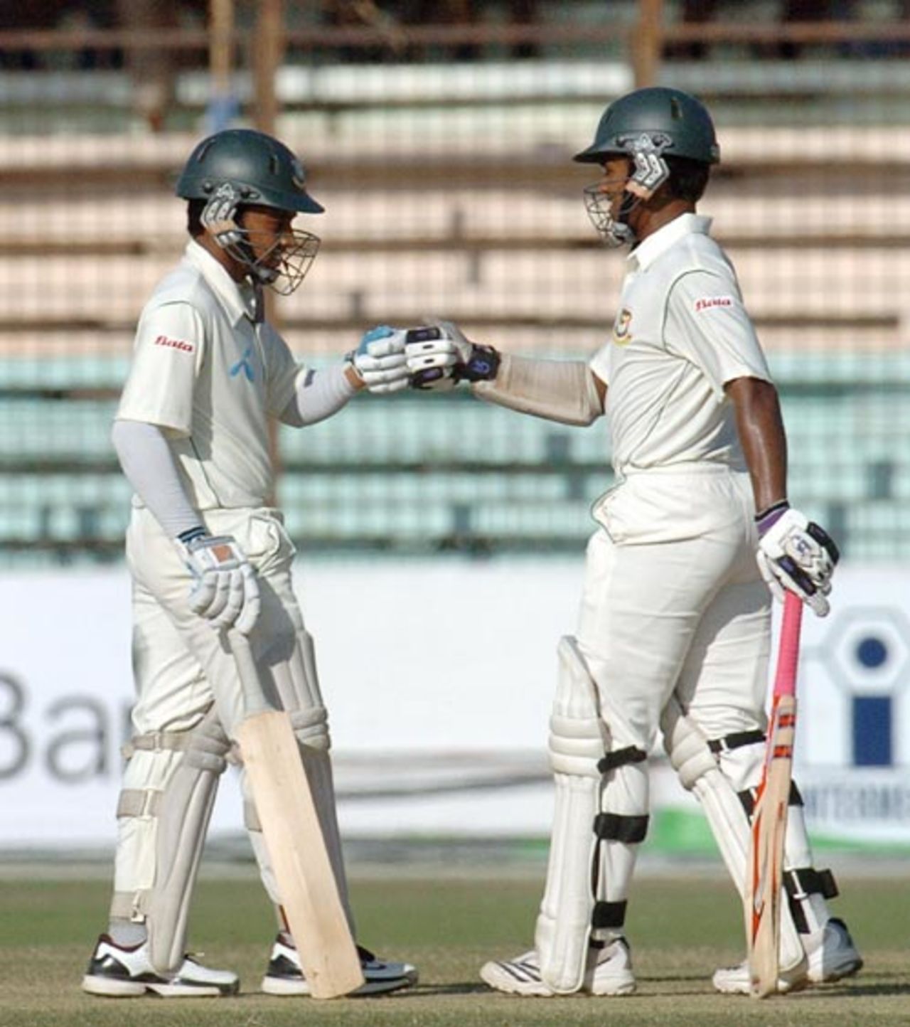 Mushfiqur Rahim and Mehrab Hossain jnr were involved in an unbroken 139-run stand, Bangladesh v New Zealand,1st Test, Chittagong, 1st day, October 17, 2008