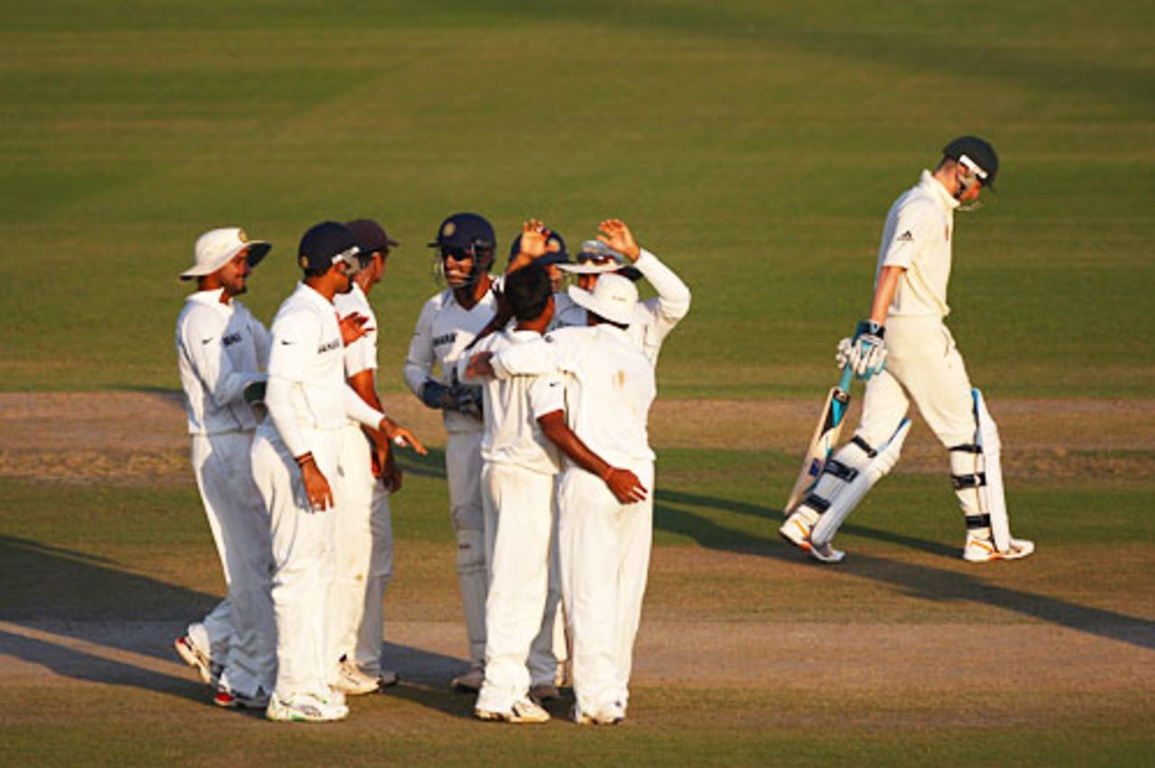 The Indian team celebrates after Michael Clarke is lbw to Amit Mishra on the last ball of the day, India v Australia, 2nd Test, Mohali, 2nd day, October 18, 2008