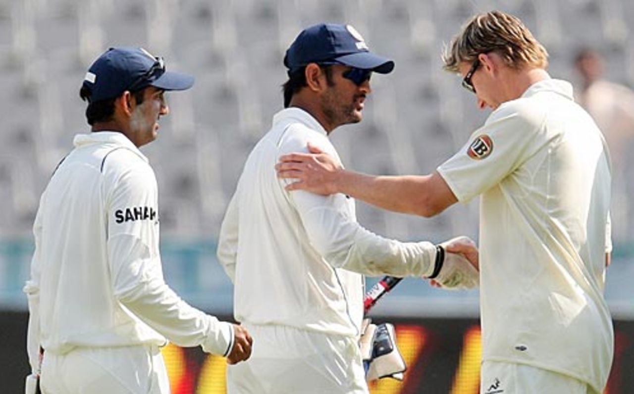 Brett Lee shakes hands with Mahendra Singh Dhoni and Gautam Gambhir, India v Australia, 2nd Test, Mohali, 5th day, October 21, 2008