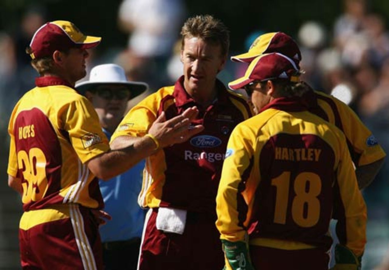 Andy Bichel celebrates a wicket, Western Australia v Queensland, FR Cup, Brisbane, November 17, 2006