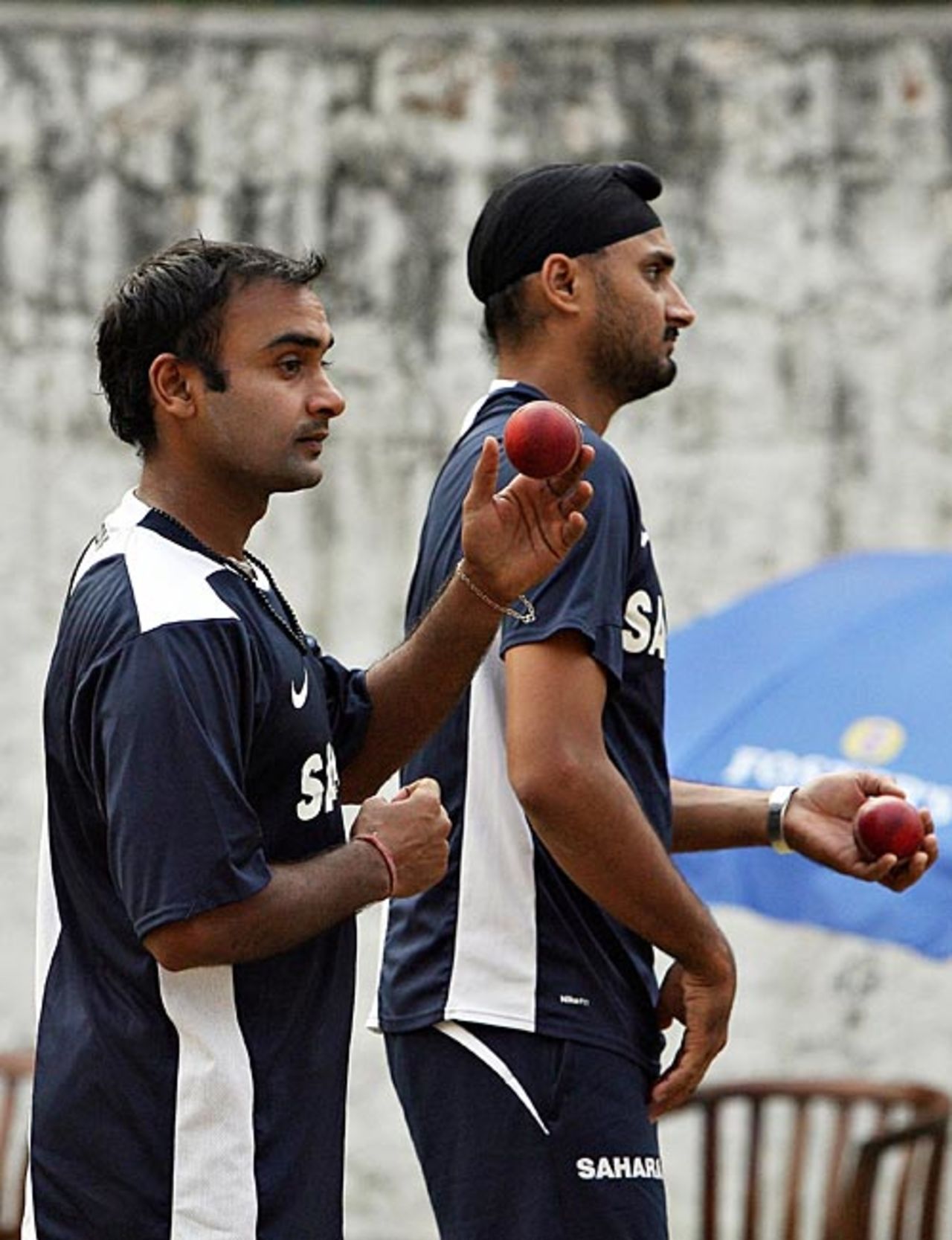 Amit Mishra and Harbhajan Singh gear up to bowl at the nets session, Delhi, October 26, 2008