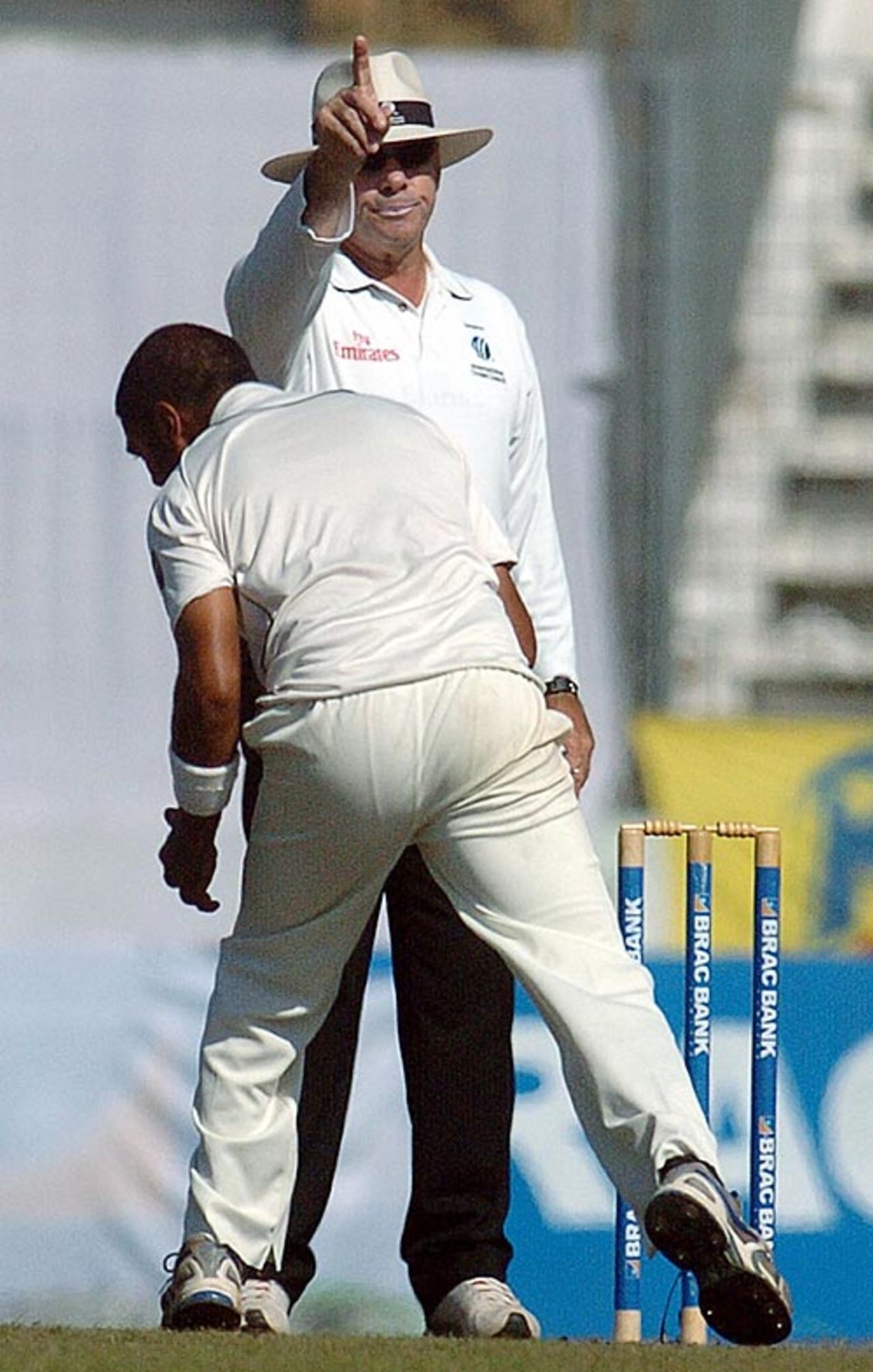 Jeetan Patel celebrates after Daryl Harper rules Mehrab Hossain jnr out lbw , Bangladesh v New Zealand, 2nd Test, Mirpur, 5th day, October 29, 2008
