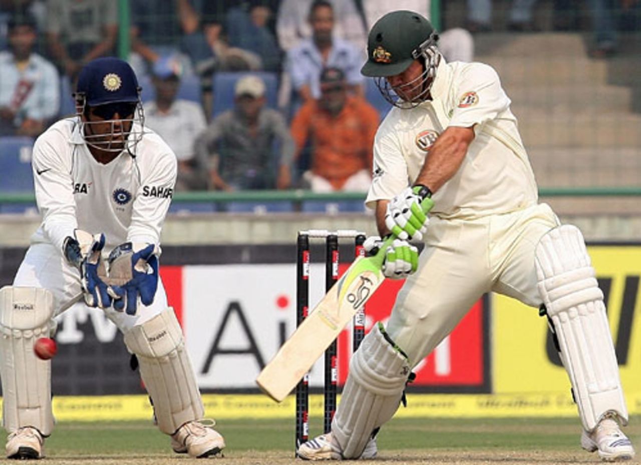 Ricky Ponting cuts off the back foot, India v Australia, 3rd Test, Delhi, 3rd day, October 31, 2008