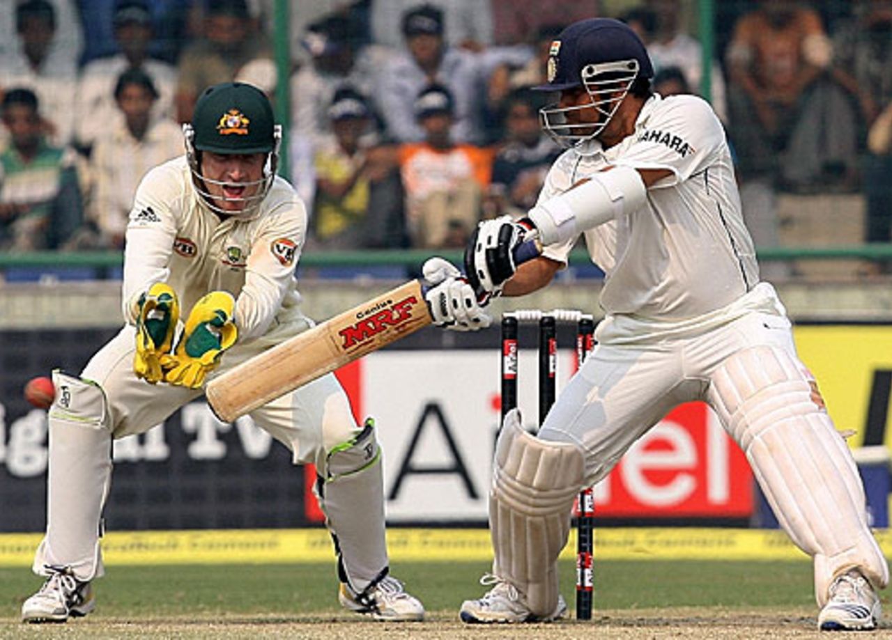 Sachin Tendulkar gets the width and cuts, India v Australia, 3rd Test, Delhi, 5th day, November 2, 2008