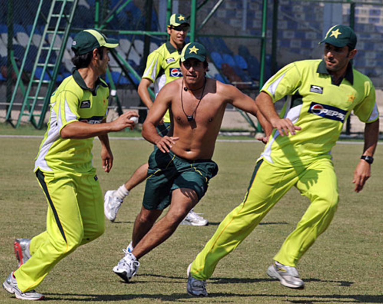 Salman Butt, Nasir Jamshed and Misbah-ul-Haq have a ball-game, Karachi, November 8, 2008