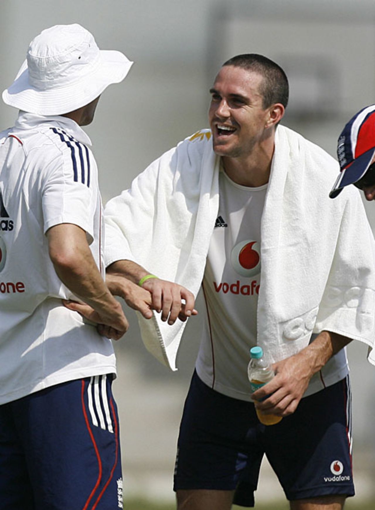 A relaxed Kevin Pietersen shares a laugh in practice, Mumbai, November 8, 2008