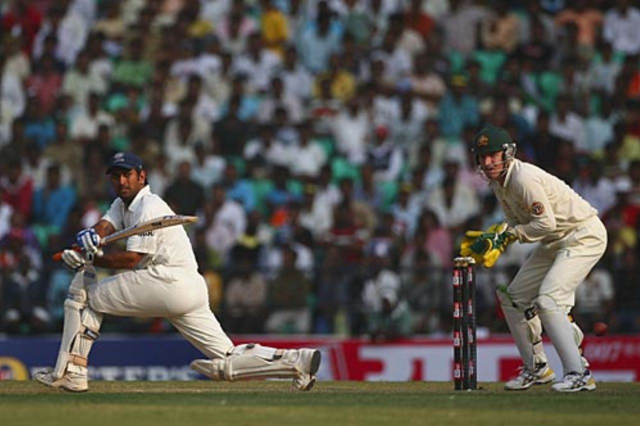 Mahendra Singh Dhoni sweeps en route to his fifty, India v Australia, 4th Test, Nagpur, 4th day, November 9, 2008