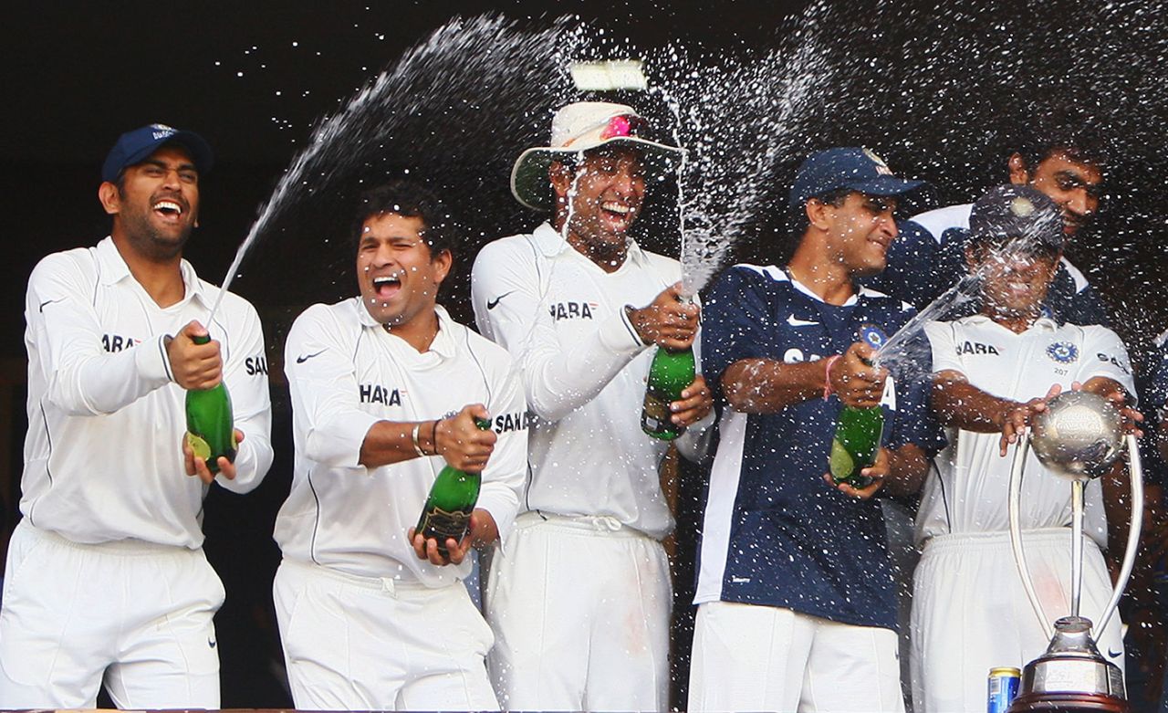 The bubbly is out and the celebrations begin, India v Australia, 4th Test, Nagpur, 5th day, November 10, 2008