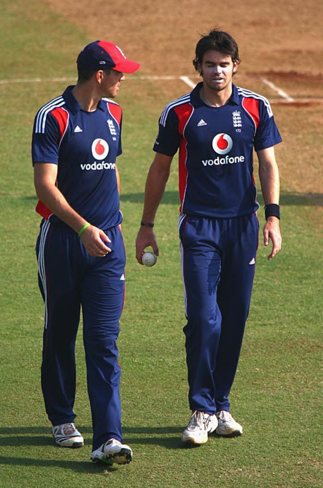 Kevin Pietersen and James Anderson in conversation, Mumbai Cricket Association President's XI v England XI, Mumbai, November 11, 2008