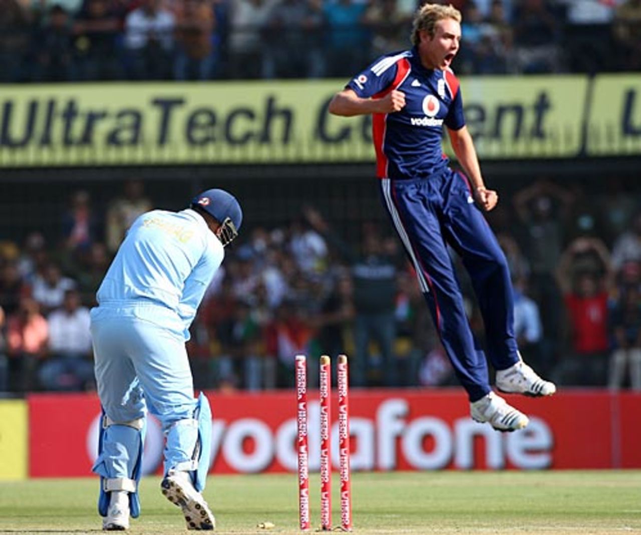 Stuart Broad leaps for joy after removing Virender Sehwag, India v England, 2nd ODI, Indore, November 17, 2008