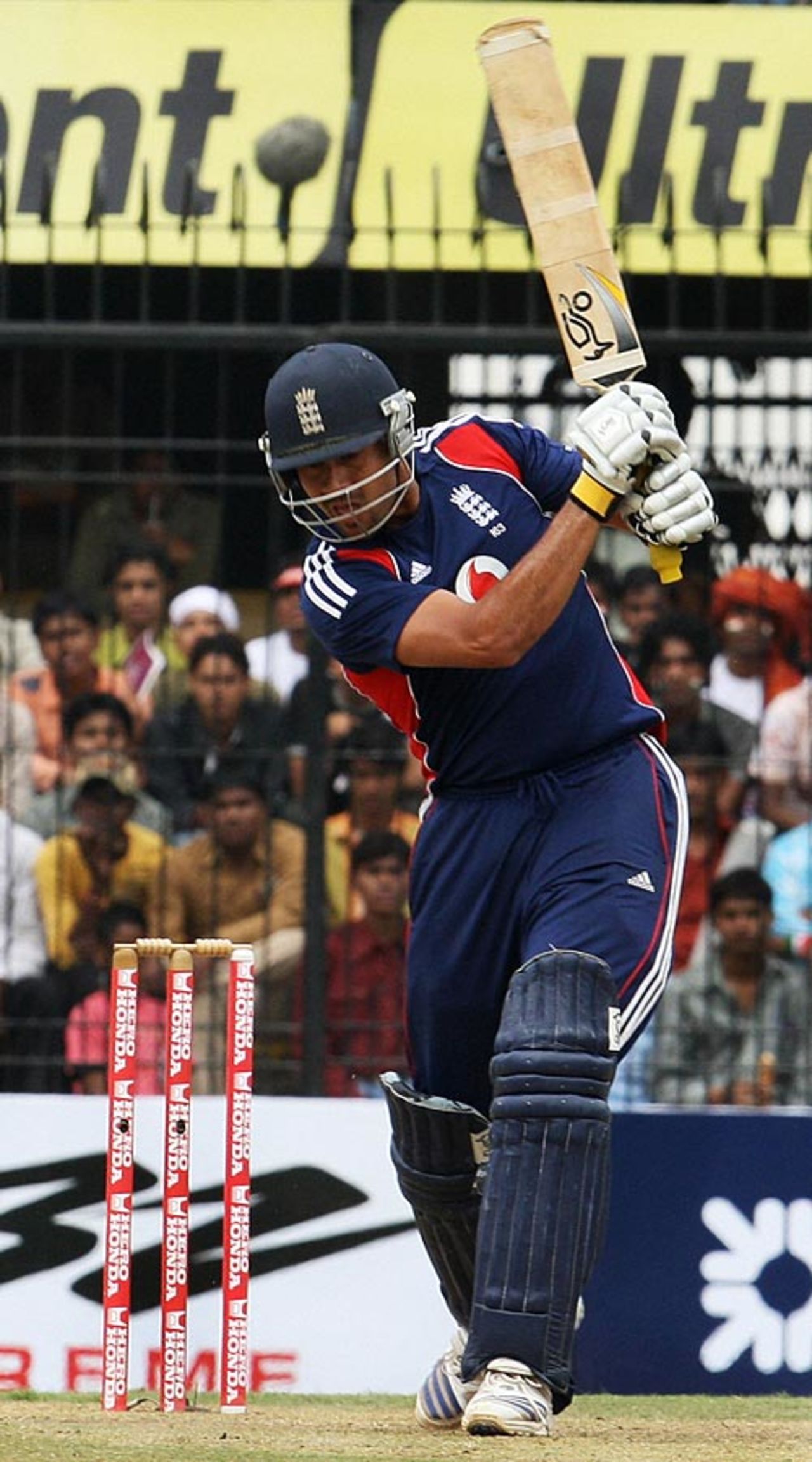 Owais Shah drives on the up, India v England, 2nd ODI, Indore, November 17, 2008