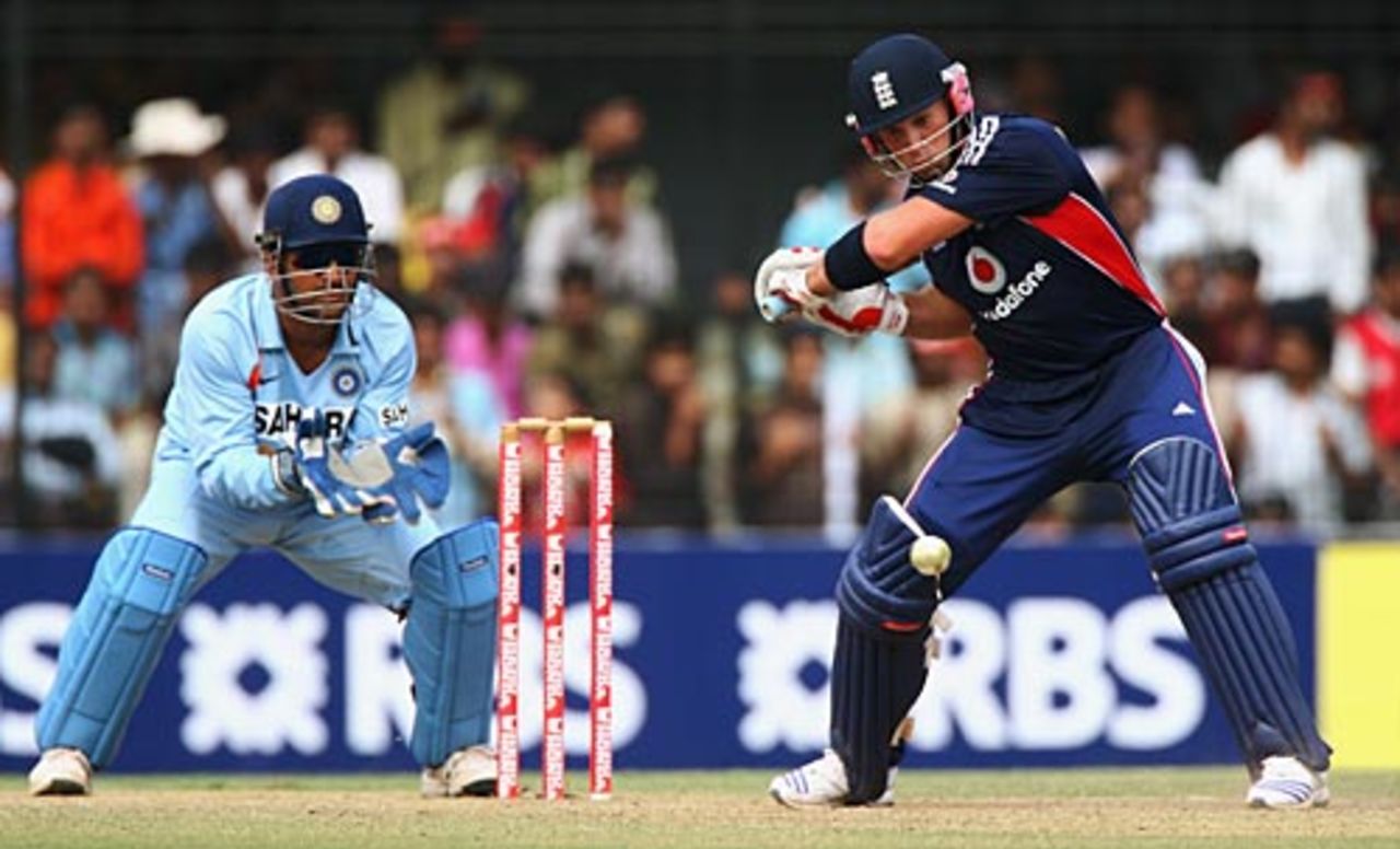 Matt Prior looks to square cut, India v England, 2nd ODI, Indore, November 17, 2008
